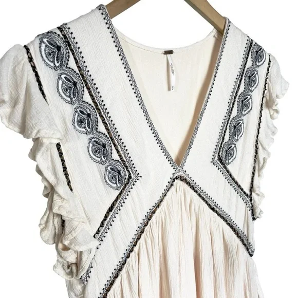 Free People| ‘Falling Water’ Embroidered Tunic - Picture 10 of 12